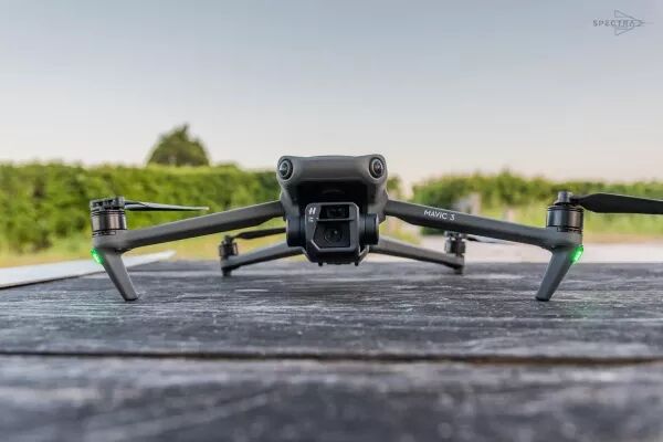 Inspection d'ouvrage d'art / �olienne : Drone