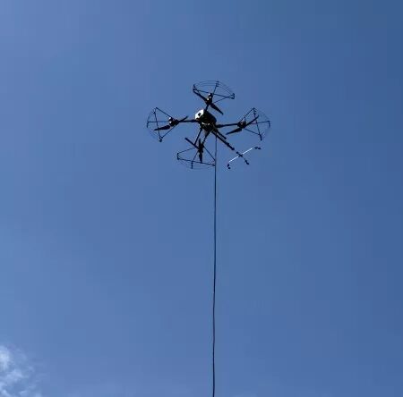 Démoussage de toiture, nettoyage de bâtiment : Drone