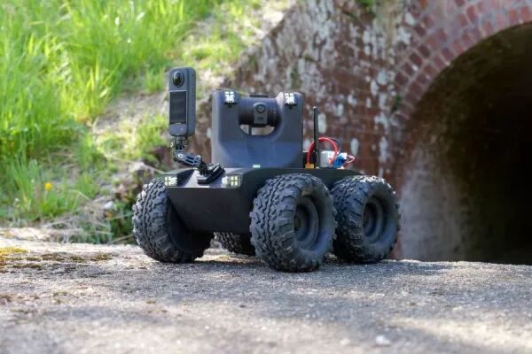 Inspection d'ouvrage d'art / �olienne : Drone